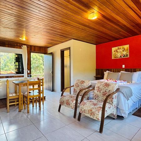 Chales Leopoldo Em Monte Verde Экстерьер фото